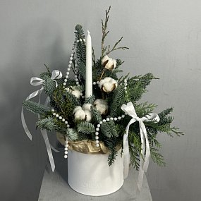 Зимняя композиция со свечой М