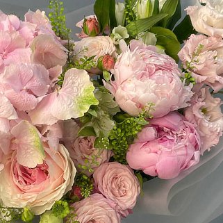 Сборный букет Пинк гарден М