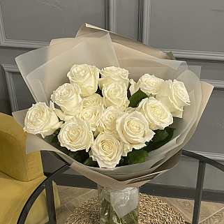 Букет из 15 белых роз Playa Blanca