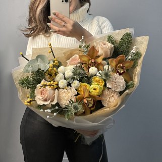 Золотой зимний букет M