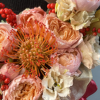 Букет в шляпной коробке Кленовый сироп S