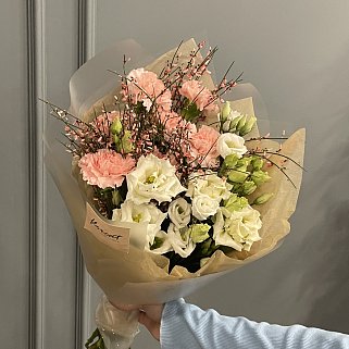 Дуо-букет гвоздик и эустомы S